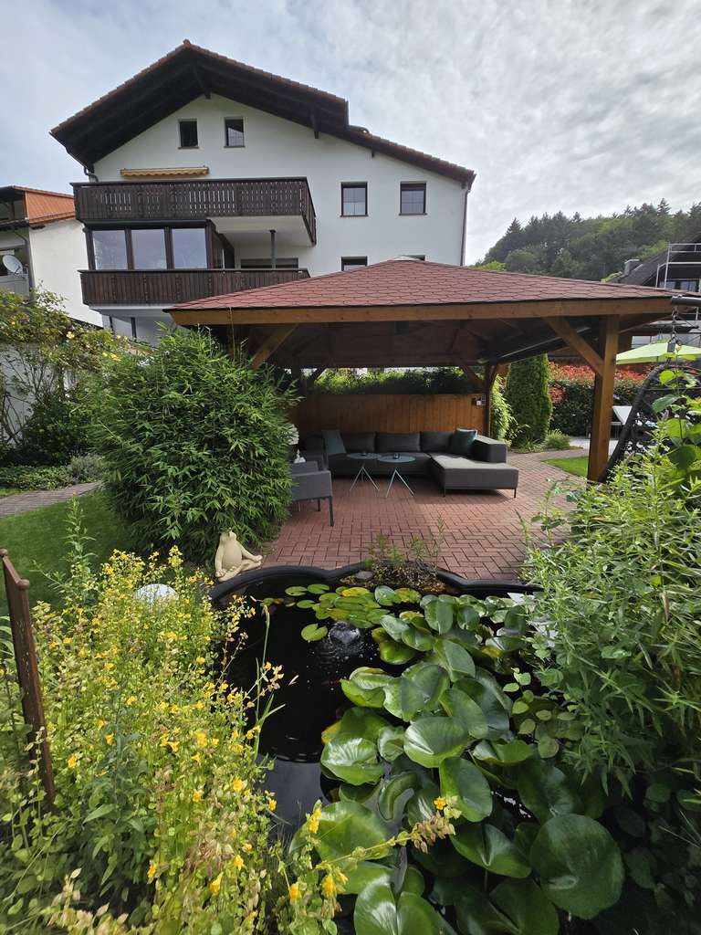 Immobilie in Mörlenbach - Großzügiges Anwesen mit paradiesischem Garten, Pool, Sommerküche, Hochleistungs-Photovoltaik Anlage! - Bild 1