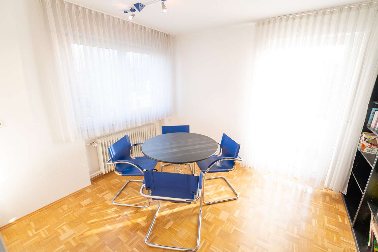 Immobilie in Wellendingen - Großzügiges Haus mit flexiblen Nutzungsmöglichkeiten - Bild 0