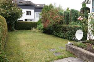 Privat: Familienfreundliches Reihenhaus mit Garten & Garage in bester Lage, Böblingen-Tannenberg – Die vollständige Adresse der Immobilie erhältst du vom Anbieter., 71032 Böblingen – Vorschaubild 18