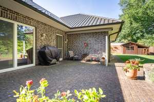 Bad Zwischenahn: Hochwertiger Bungalow in ruhiger Lage am Park der Gärten, Obj. 7943 – Die vollständige Adresse der Immobilie erhältst du vom Anbieter., 26160 Bad Zwischenahn – Vorschaubild 4