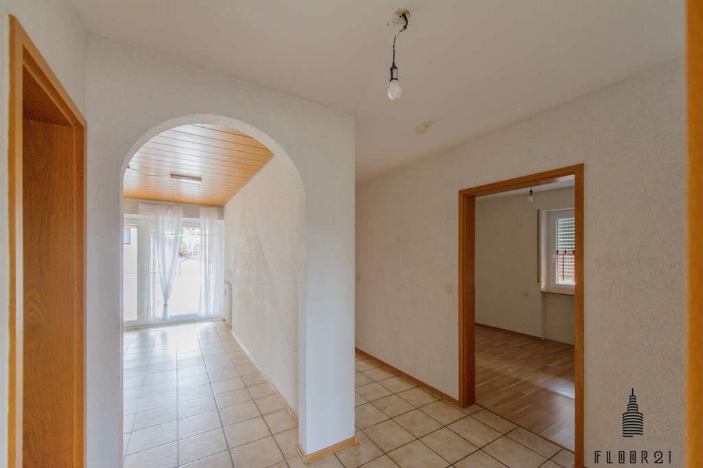 Immobilie in Hilzingen - 4,5-Zimmerwohnung auf dem Lande - Perfekt für Familien und Naturliebhaber - Bild 4