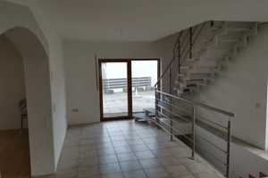 Gepflegtes 1 FH DHH mit Doppelgarage, Garten und großer Terrasse – Sankt Wendel (Kreis) – Vorschaubild 4