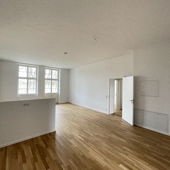 Wohnen im Denkmal - großzügige 4-Raum-Wohnung mit offenem Essbereich