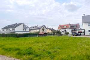 „Häuser, die Träume wahr werden lassen!" Attraktive DHH mit Sonnengarten in Dagersheim – Böblingen (Kreis) – Vorschaubild 1