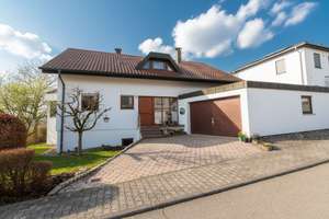 Großzügiges Einfamilienhaus mit Garten in Sackgassenlage und möglicher Einliegerwohnung in Eppingen – Die vollständige Adresse der Immobilie erhältst du vom Anbieter., 75031 Eppingen – Vorschaubild 6