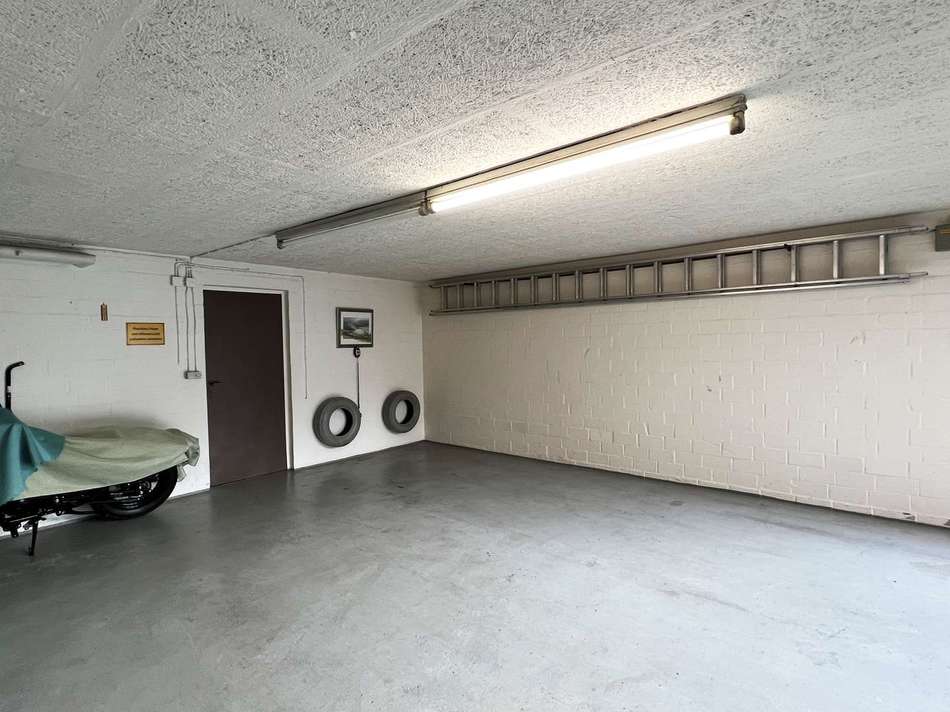 4_ Garage