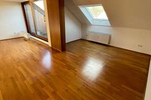 Helle Dachgeschosswohnung mit Balkon in Mannheim Neckarau – Friedrichstraße 21, 68199 Neckarau, Mannheim – Vorschaubild 9