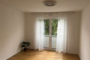 Stilvolle 4-Zimmer-Wohnung mit Loggia und Innenhoflage – Ulmenstraße 77F, 40476 Derendorf, Düsseldorf – Vorschaubild 10