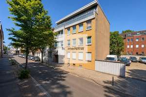 3,5-Zimmer-Wohnung mit Balkon und Entwicklungspotenzial in Oberhausen-Mitte – 46045 Altstadt-Süd, Oberhausen – Vorschaubild 1