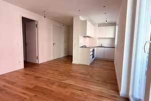 Helle 2-Zimmer Wohnung mit Balkon – Blutenburgstraße 122, 80634 Neuhausen, München – Vorschaubild 1