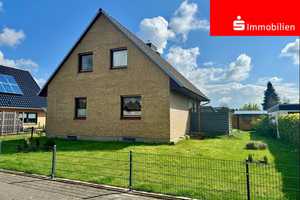 Top-gepflegtes Haus in ruhiger Lage mit viel Platz im Keller-Familienobjekt – Steinburg (Kreis) – Vorschaubild 1