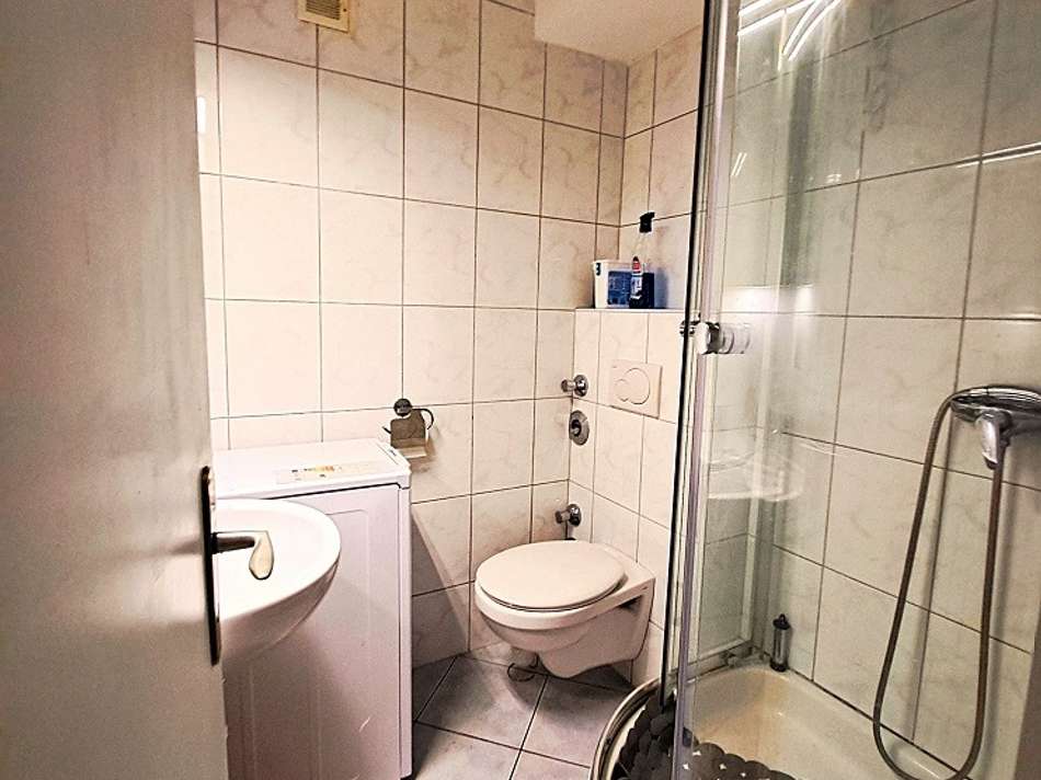 3 Dusche, WC 104313