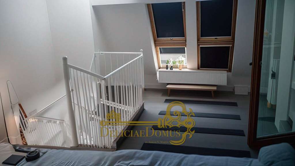 Immobilie in Zwickau - Ein Kuppelfenster über dem Bett in Marienthal - Bild 1