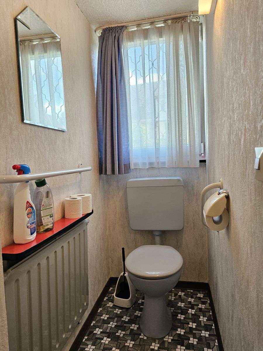 Immobilie in Birkenfeld - **Birkenfeld-Gräfenhausen**2-FH mit Scheune, großer Einfahrt, imposanter Außenanlage und Garten** - Bild 0