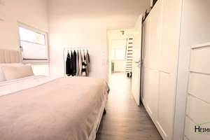 Moderne & edle Dachgeschosswohnung mit großem SÜD-Balkon (19m²) - 5 Gehminuten vom Feldmochinger See – Karlsfelder Str. 38 C, 80995 Feldmoching, München – Vorschaubild 12