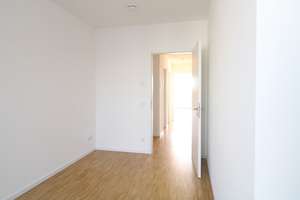 Helle 3-Zimmer-Wohnung mit Balkon und Aussicht in Dresden – Flößerstraße - Frei ab 01.10.2026 – Flößerstraße 8, 1139 Mickten, Dresden – Vorschaubild 16