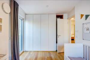 Möbliert: Haus‑in‑Haus‑Wohnung in exklusiver Lage am Isarhochufer  – Die vollständige Adresse der Immobilie erhältst du vom Anbieter., 81545 Harlaching, München – Vorschaubild 10