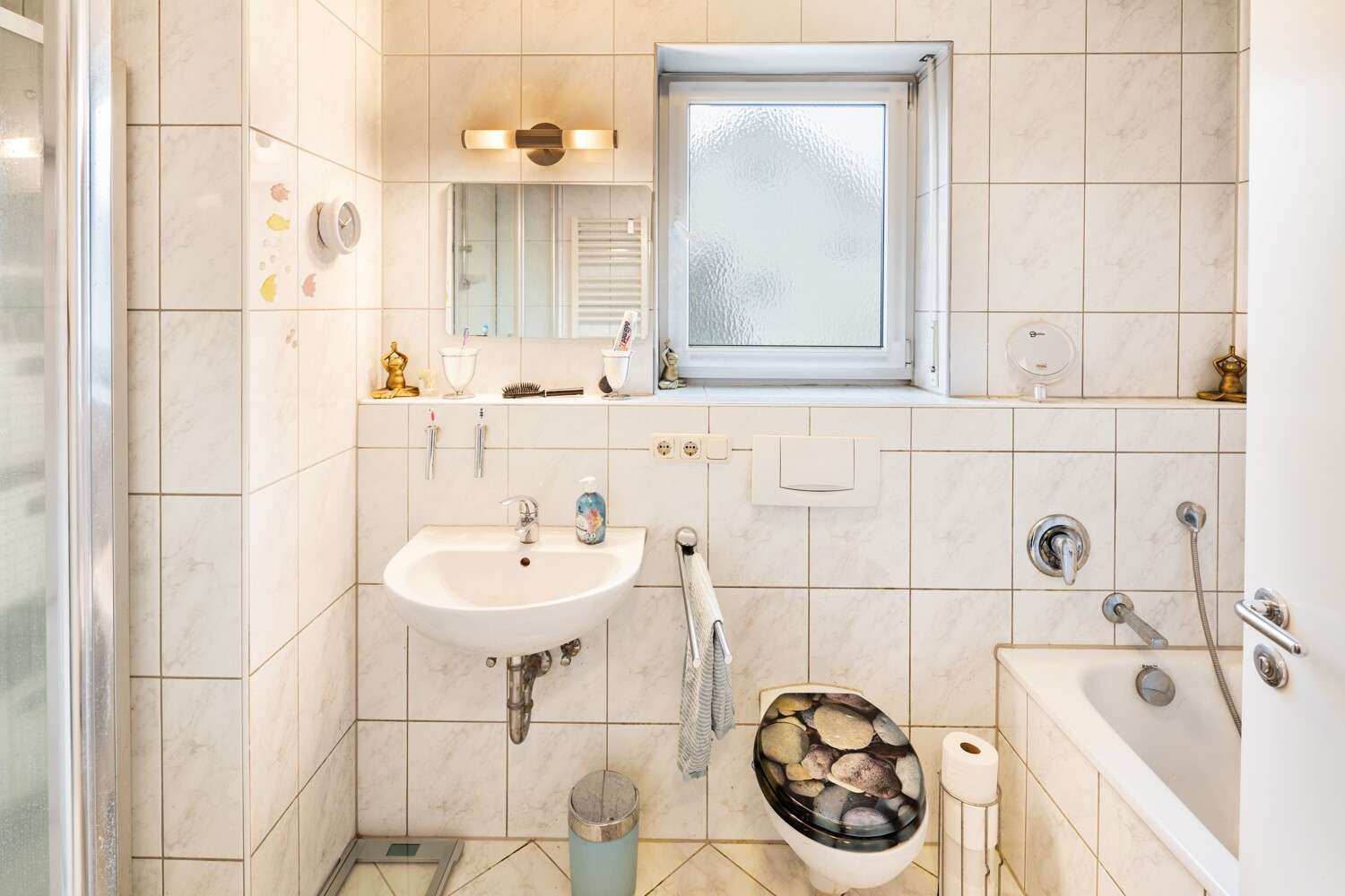 Immobilie in Aschheim - Reiheneckhaus mit Potential in begehrter Lage von Aschheim - Bild 0