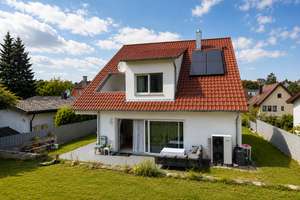 Neuwertiges Einfamilienhaus mit Einliegerwohnung & Mieteinnahmen | KfW 55 | Wärmepumpe