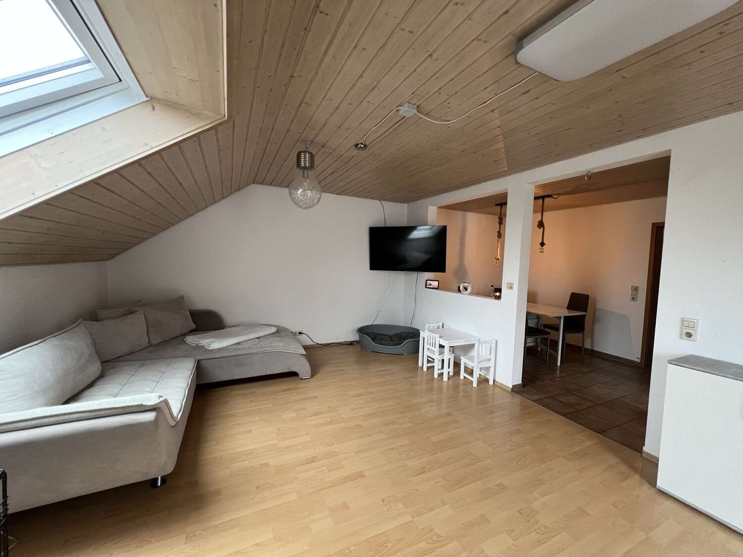 Immobilie in Zell unter Aichelberg - Zweifamilienhaus mit zwei vermieteten Einheiten in Zell unter Aichelberg - Bild 0