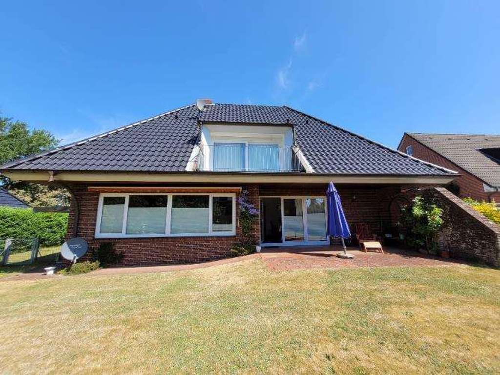 Immobilie in Wyk auf Föhr - Einfamilienhaus mit großem Grundstück in Wyk auf Föhr - provisionsfrei! - Bild 2