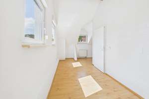 Ruhige Lage in Mainz Laubenheim mit Terrasse, Balkon und eigener Garage – Die vollständige Adresse der Immobilie erhältst du vom Anbieter., 55130 Laubenheim, Mainz – Vorschaubild 9