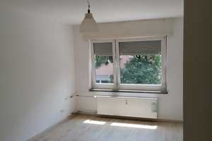 *zentrale 4-Zimmer Wohnung mit Balkon in zentraler Lage – Karlsruhe – Vorschaubild 3