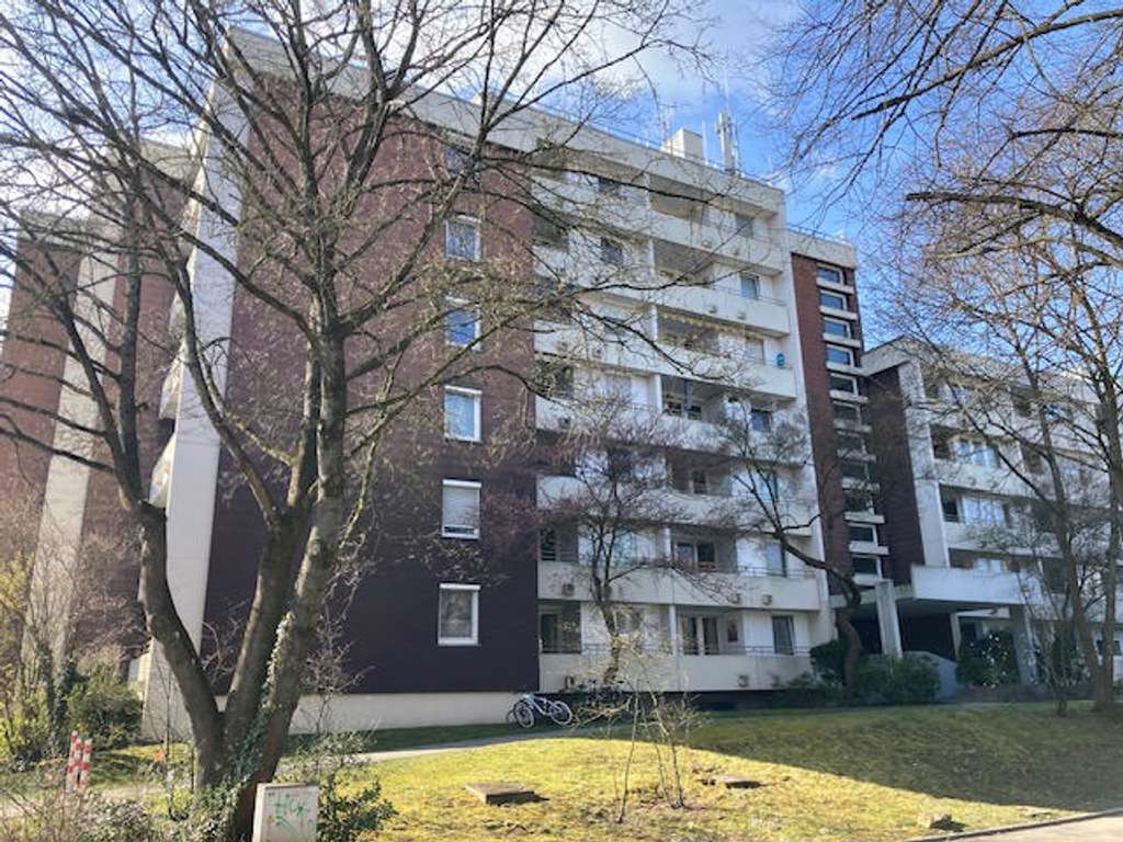 Immobilie in Sindelfingen - Kompakt, hell und gut geschnitten  
2-Zimmer-Wohnung mit Balkon und Stellplatz - Bild 1