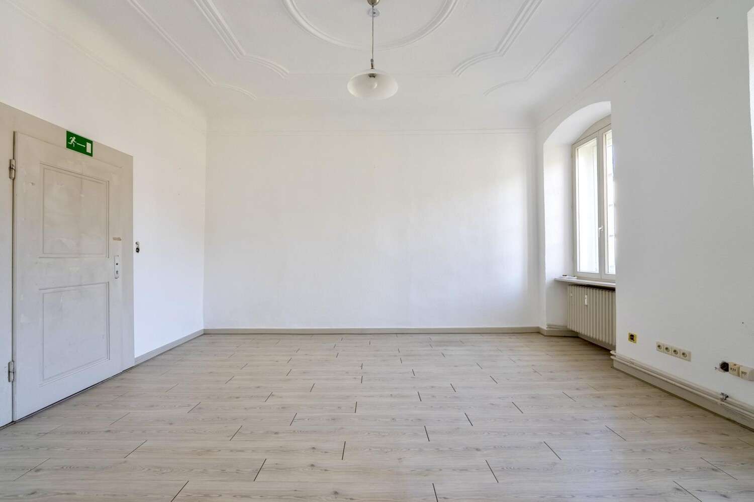 Immobilie in Boppard - Historisches, ehemaliges Pfarrhaus mit Rheinblick – Denkmalgeschütztes Ensemble aus dem Jahr 1716 - Bild 1