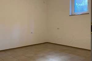 AB SOFORT Souterrain-Whg (105 qm, 3,5 Zi, Wintergarten, Terrasse) – Die vollständige Adresse der Immobilie erhältst du vom Anbieter., 53173 Plittersdorf, Bonn – Vorschaubild 7