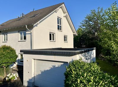 Einziehen & wohlfühlen - großzügige Doppelhaushälfte mit wunderschönem Garten in Hennef