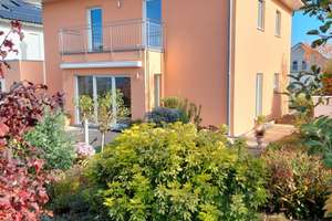 von Privat: Modernes EFH für Gartenfreunde in Bad Münster am Stein-Ebernburg, Nähe Bad Kreuznach – Die vollständige Adresse der Immobilie erhältst du vom Anbieter., 55583 Bad Münster am Stein-Ebernburg – Vorschaubild 1