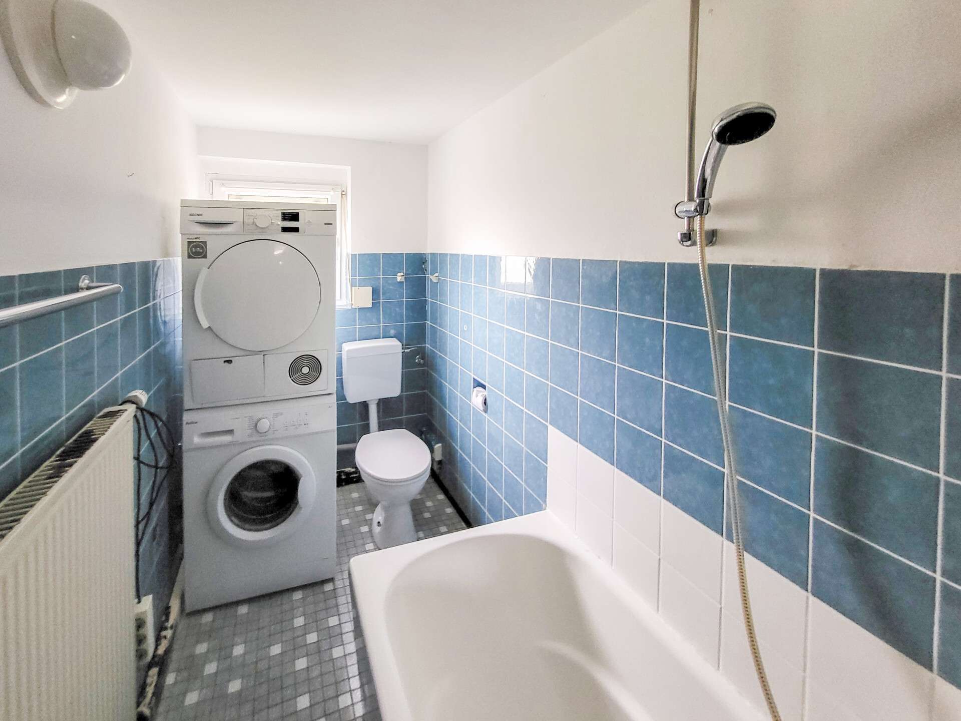 Immobilie in Kemmenau - Freistehendes Haus mit großem, bebaubarem Grundstück & Garagen in ruhiger Lage mit tollem Ausblick! - Bild 0