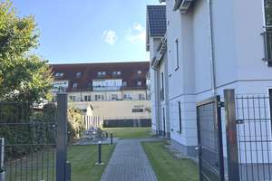 *Gemütliche 3 Zimmer mit Einbauküche für die kleine Familie* – Semmelweisstraße 22, 12524 Altglienicke, Berlin – Vorschaubild 15