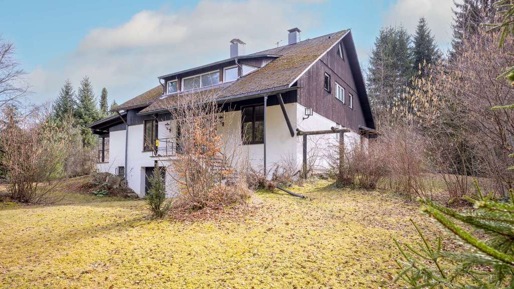 Immobilie in Hinterzarten - Parkgrundstück mit Bestandshaus & Neubaupotenzial - Bild 2