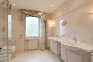 Exklusive Villa in Bestlage mit herrlichem Garten – Die vollständige Adresse der Immobilie erhältst du vom Anbieter., 33098 Kernstadt, Paderborn – Vorschaubild 10