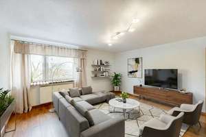 Charmante 3-Zimmer Wohnung – gepflegt und umfassend modernisiert – Die vollständige Adresse der Immobilie erhältst du vom Anbieter., 85055 Nordost, Ingolstadt – Vorschaubild 2