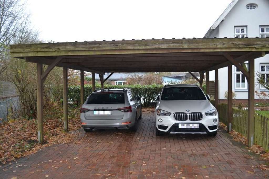 Immobilie in Hohenlockstedt - Verkauf eines individuellen Altbau-Bürgerhauses mit Doppelcarport in Hohenlockstedt bei Itzehoe - Bild 3