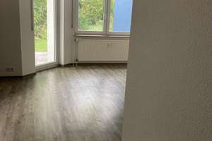 1-Zimmer-Single-Wohnung mit Terrasse und neuer Einbauküche – Tokajerweg 13, 89075 Eselsberg, Ulm – Vorschaubild 4