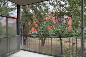 Schöne Familienwohnung mit Balkon! – Bernauer Straße 110, 13507 Tegel, Berlin – Vorschaubild 2