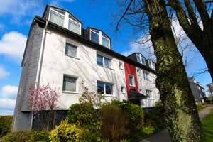 Lichtdurchflutetes Zuhause mit schönem Weitblick – Die vollständige Adresse der Immobilie erhältst du vom Anbieter., 42369 Ronsdorf, Wuppertal – Vorschaubild 3