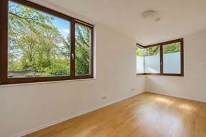 Ruhige, mod. Maisonette-ETW in Rissen mit EBK, 3 Bädern, Süd/West-Terrasse, Garten + TG-Stellplatz
 – Die vollständige Adresse der Immobilie erhältst du vom Anbieter., 22559 Rissen, Hamburg – Vorschaubild 14