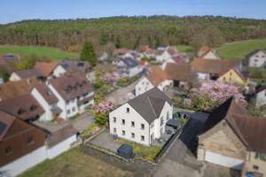 Modern wohnen im Grünen - Neuwertige KfW 55 Doppelhaushälfte nahe Uttenreuth – Die vollständige Adresse der Immobilie erhältst du vom Anbieter., 91080 Uttenreuth – Vorschaubild 2