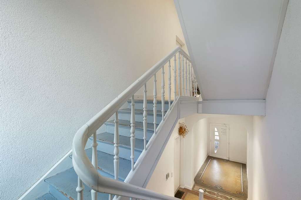 Immobilie in Siegburg - Gepflegtes Mehrfamilienhaus - Bild 3