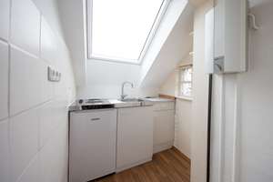 Schöne Dachgeschosswohnung ab sofort frei – Die vollständige Adresse der Immobilie erhältst du vom Anbieter., 65203 Mainz-Amöneburg, Wiesbaden – Vorschaubild 10