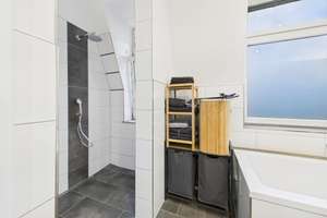 Kernsanierte Dachgeschosswohnung mit ca. 139 m² Grundfläche und Potenzial für Maisonette-Ausbau – Die vollständige Adresse der Immobilie erhältst du vom Anbieter., 42281 Barmen, Wuppertal – Vorschaubild 7