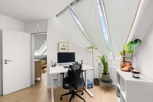 Exklusive Dachgeschosswohnung mit Kamin und großzügiger Sonnenterrasse – Die vollständige Adresse der Immobilie erhältst du vom Anbieter., 14050 Westend, Berlin – Vorschaubild 8