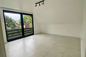 Helle 2-Zimmer-Wohnung im 1. OG in Köln-Müngersdorf – Ährenweg 18, 50933 Müngersdorf, Köln – Vorschaubild 12