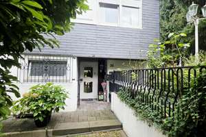 Modernisiertes Einfamilienhaus 2 Bäder Terrasse großer Garten Pool Doppelgarage 3-4 PKW-Stellplätze – 51381 Lützenkirchen, Leverkusen – Vorschaubild 29