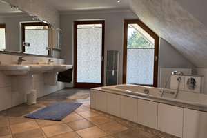 Property thumbnail 25